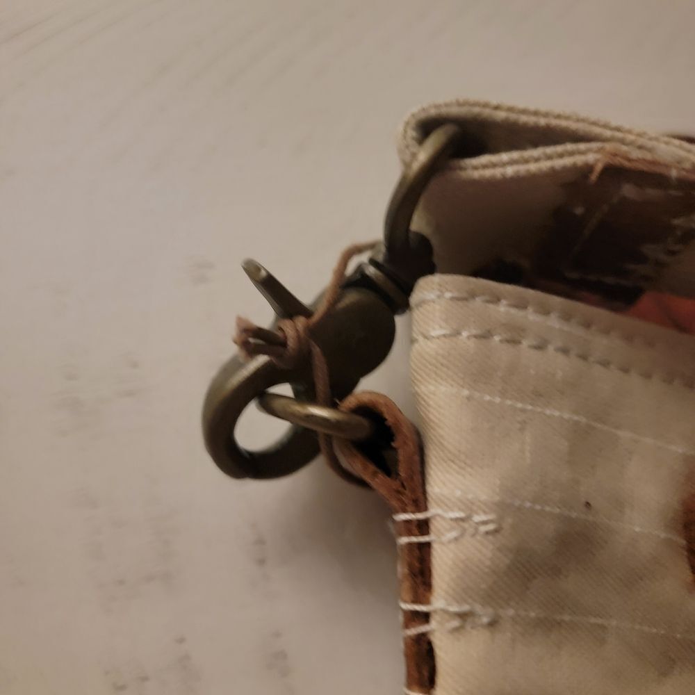 Duluth Trading Co Beige Crossbody Bag - Picture 9 of 9